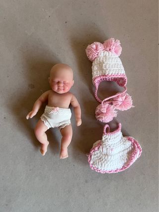 Muñeca Reborn 13 cm + Accesorios