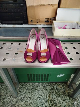 Zapatos de tacón y bolso fiesta fucsia talla 38