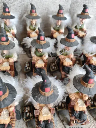 Lote 13 figuras brujas decorativas
