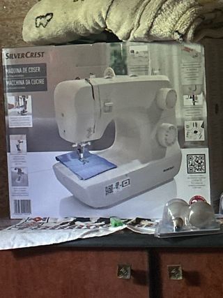Máquina de coser SilverCrest