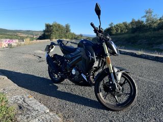 Keeway RKF 125 2022 Negra - Como Nueva