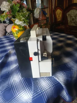 Proyector Eumig Mark S 807 Super 8