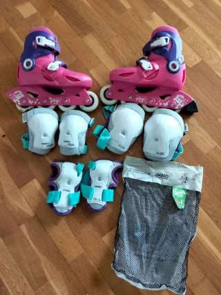 Patines Oxelo rosas talla XS con protecciones.