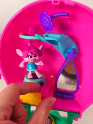 Casita globo Poppy Troll