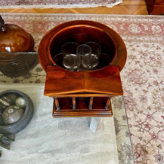Mueble bar vintage en madera maciza – pieza unica
