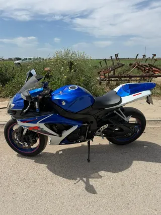 Suzuki GSX-R600 K7 2008