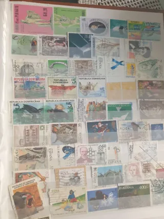 Lote de sellos antiguos de varios países