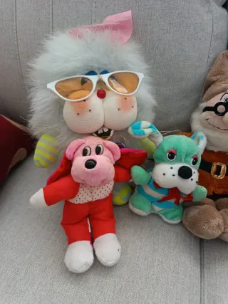 Lote de peluches varios