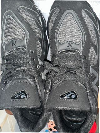 New Balance 9060 Triple Black Talla 36