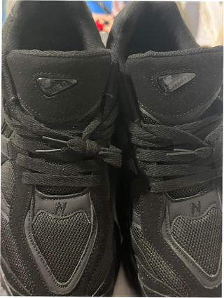 New Balance 9060 Triple Black Talla 36