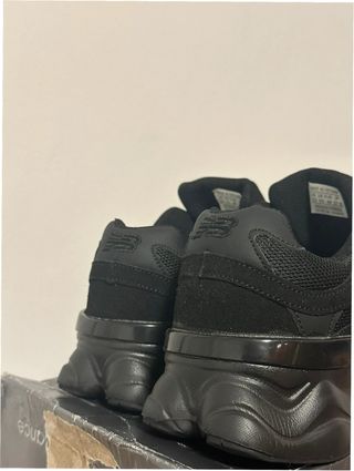 New Balance 9060 Triple Black Talla 36