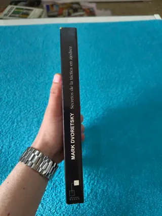 LIBRO AJEDREZ SECRETOS DE LA TACTICA .