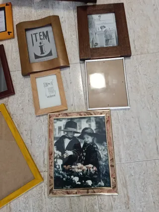Lote de marcos de fotos madera y plástico