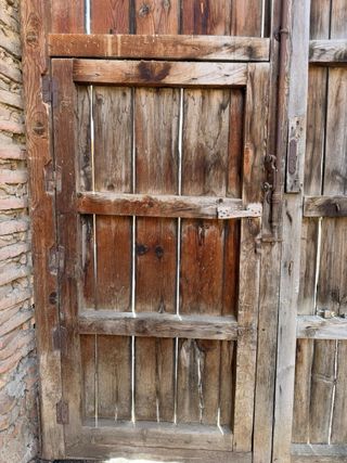 Puerta Portón Madera Maciza Antigua