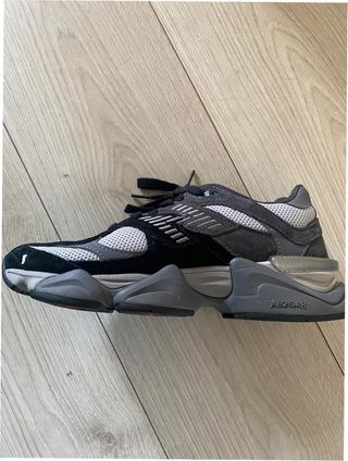 New Balance 9060 Castlerock Grey Talla 39.5