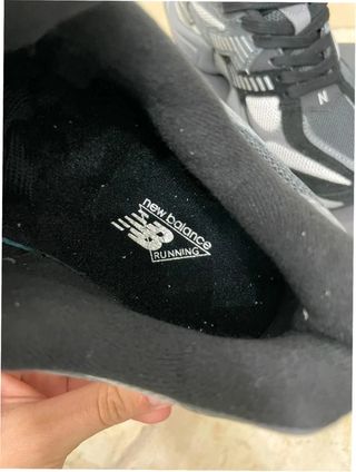 New Balance 9060 Negro Gris Talla 40