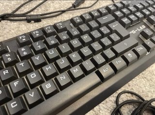 Teclado y ratón con cable G-LAB como nuevo
