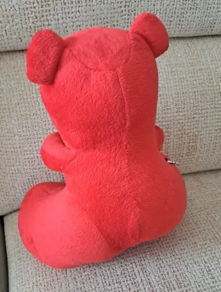 Altavoz Muñeco Rojo.