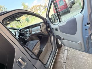 Renault Trafic 2.5 150cv