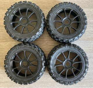 Set 4 Gomme Kyosho