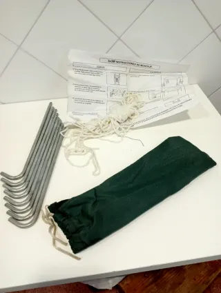 8 Piquetas y 4 Cuerdas para Carpa/Toldo