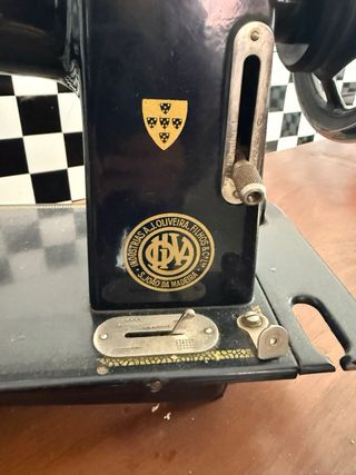 Máquina de Costura Oliva Vintage