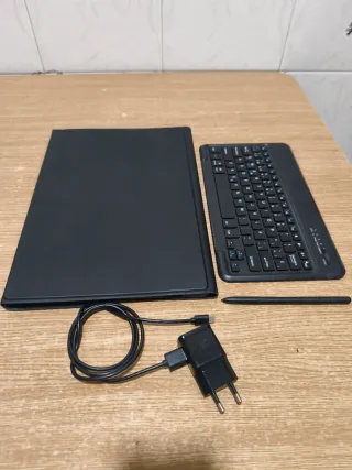 Samsung Tab S8 Ultra + Teclado y Lápiz