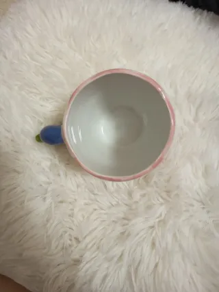 Taza de cerámica con diseño de tulipán rosa
