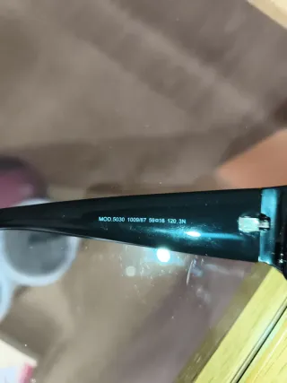 Gafas de sol mujer Versus negras