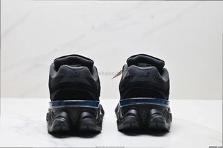 New Balance 9060 Talla 39 Negro