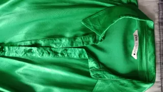 Blusa ZARA verde elegante Talla M