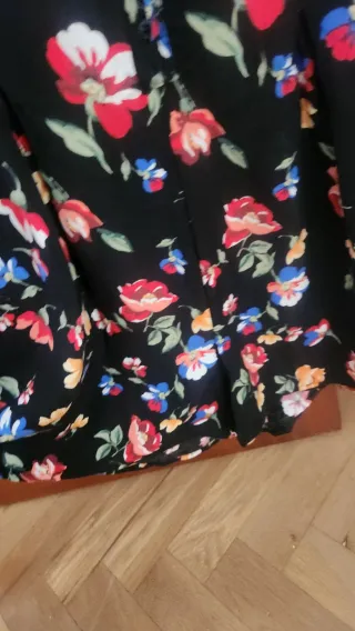 Mono corto floral Stradivarius