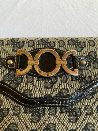 Monedero Billetera Guess Beige y Negro