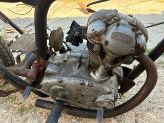 Ducati 160 Sport.