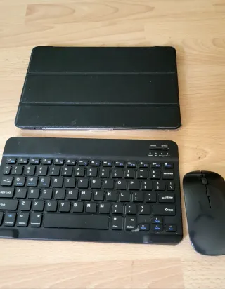 Tablet Sumtab Pro. Pack completo + accesorios.