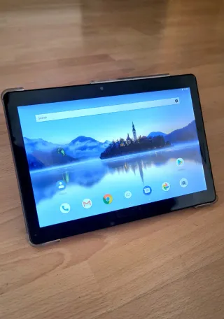 Tablet Sumtab Pro. Pack completo + accesorios.