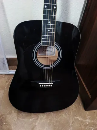 Guitarra Acústica Negra para zurdos