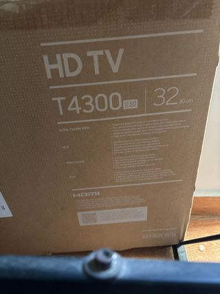TV Samsung 32 HD T4300 - Como nueva (caja)