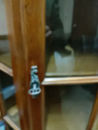 Mueble rinconera dé madera y cristal