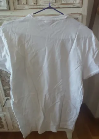 Camiseta Bershka blanca chico