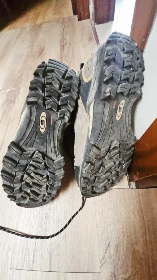 Botas Salomon Gore-Tex - Talla 45.5 - Trekking
