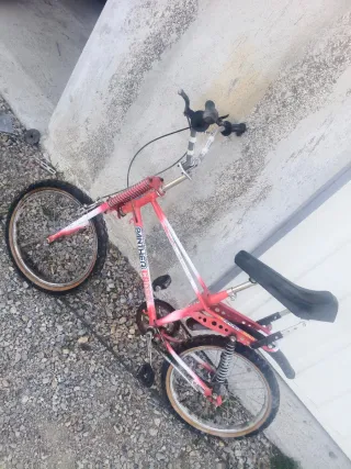 Bici antigua Panther Roja