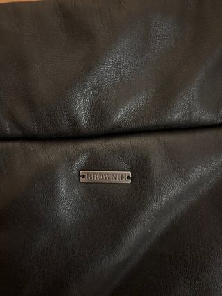 Chaleco de cuero Brownie negro