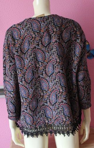 Kimono Bershka estampado paisley