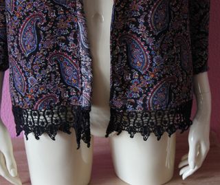 Kimono Bershka estampado paisley