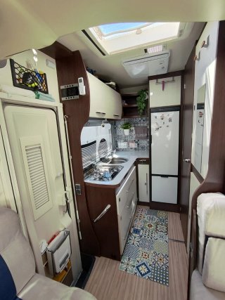 AUTOCARAVANA Benimar 481  SOLO 6 METROS IMPECABLE!