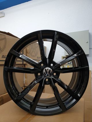 Llantas 19 VW Golf R Black