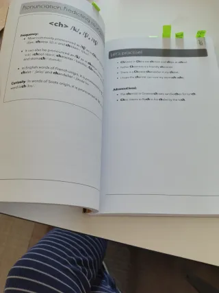 Libro inglés academia Sixteen. Step 8