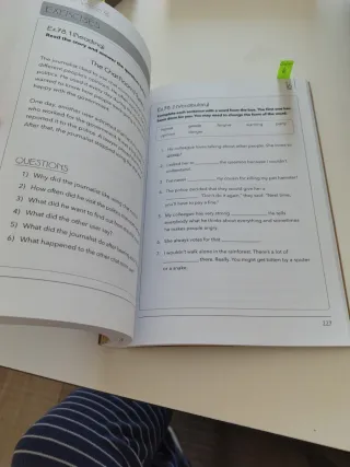 Libro inglés academia Sixteen. Step 8
