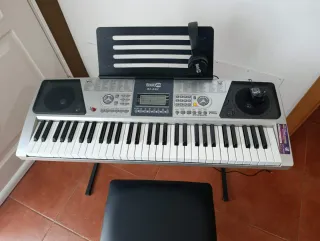 Piano eléctrico RockJam con banqueta y auriculares